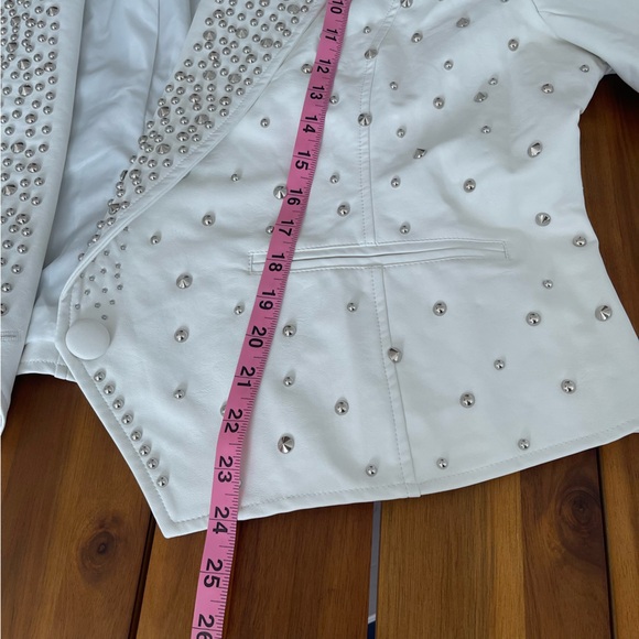 AKIRA White Studded Blazer - Picture 10 of 10